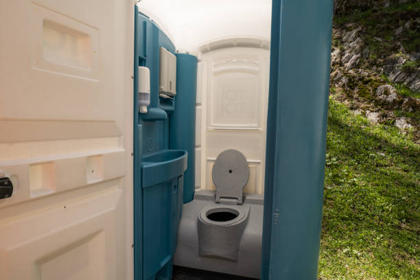 Portable Toilet Options We Offer in Jones Valley, CA